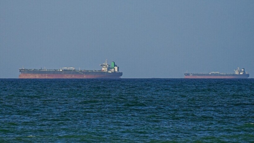 Irani propozon rihapjen e Ngushticës së Hormuzit dhe shtyrjen e bisedimeve për programin bërthamor