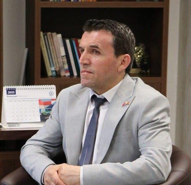 Shkarkohet kryetari i Këshillit të Komunës së Sarajit, Iljaz Veseli