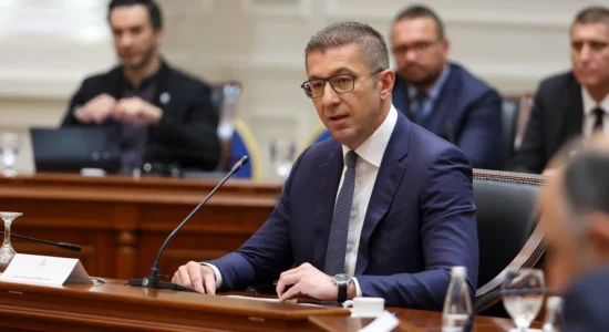 Mickoski: Ligji për Arsimin e Lartë është çështje shtetërore, jo politike