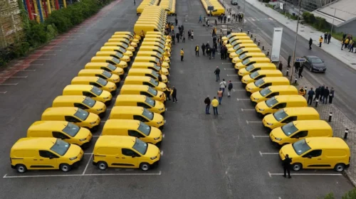Posta e Maqedonisë bëhet me 100 automjete të reja