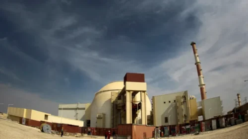 Rusia përgatit evakuimin përfundimtar të stafit nga centrali bërthamor në Bushehr të Iranit