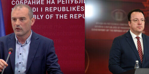 (VIDEO) Deputeti Snopçe kërkon që zv/kryeministri Nikollovski t’i kërkojë falje Shqipërisë