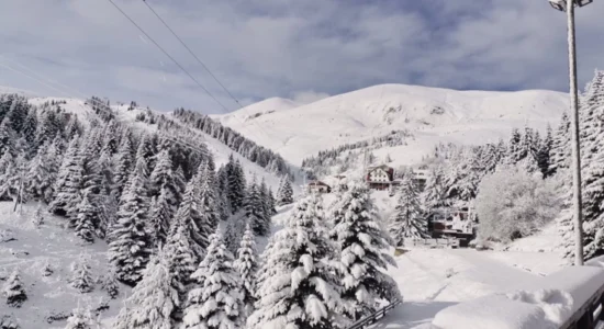 Në Kodrën e Diellit 77 centimetra borë