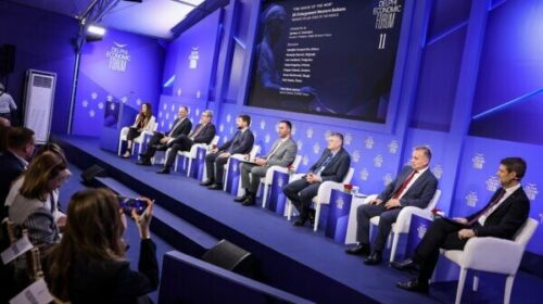 Konjufca nga Forumi Ekonomik në Greqi i kërkon BE-së që t’ia japë shpejt Kosovës statusin e kandidatit