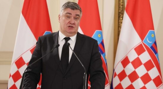 Presidenti kroat Millanoviq: Kroacia nuk ka armiq përveç Serbisë, BE-ja po shndërrohet në projekt lufte