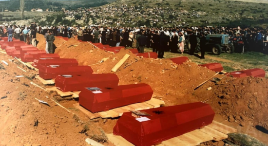 Kurti: Serbia kreu gjenocid ndaj shqiptarëve në Kosovë