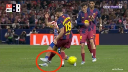 Komunikimi me VAR-in që solli anulimin e kartonit të kuq të Martinit