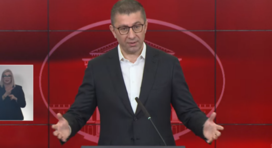 Mickoski: Nuk do të lejojë manipulime me ndjenjat e shqiptarëve!