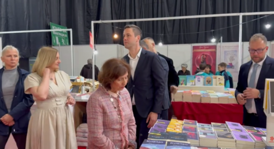 (VIDEO) Hapet panairi i librit, mbi 60 botues sjellin qindra tituj, 130 promovime