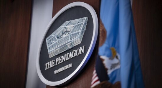 Pentagoni: Pastrimi i minave në Ngushticën e Hormuzit mund të zgjasë me muaj