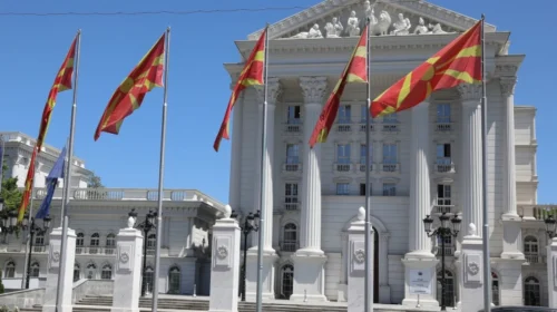 Ndryshimet ligjore për shfuqizimin e qeverisë teknike në seancë plenare