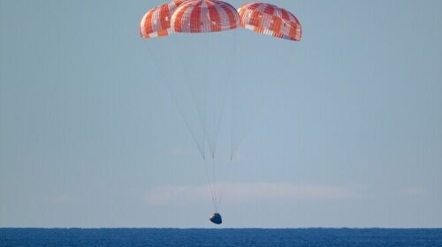 Misioni Artemis II kthehet me sukses në Tokë pas udhëtimit rekord pranë Hënës