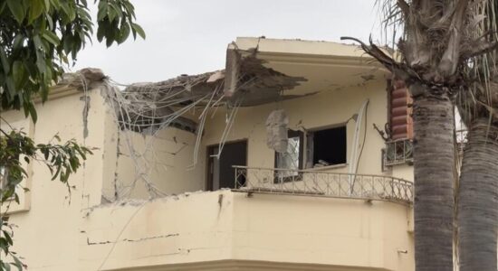 Katër të vrarë dhe 15 të plagosur në sulmet izraelite në Libanin jugor dhe Luginën Beka