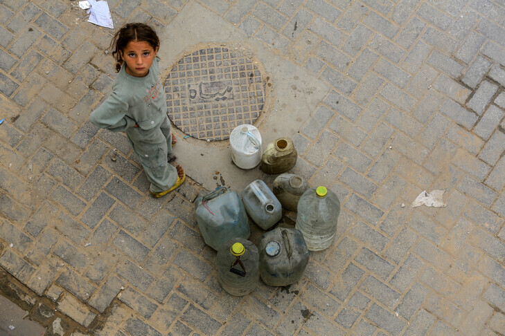 “Mjekët pa Kufij”: Izraeli po përdor aksesin në ujë si armë për ndëshkim kolektiv në Gaza