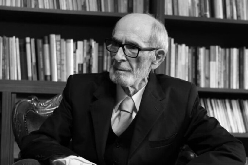 Sot bëhen homazhe në nderim të Rexhep Qosjes