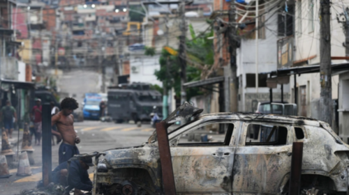 Të shtëna mes policisë dhe bandave në Rio de Janeiro, mbi 200 turistë mbeten të bllokuar në mal