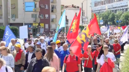 (VIDEO) Sindikalistët do të kërkojnë rritjen e pagave më 1 maj