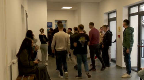 (VIDEO) Studentët thirrje profesionistëve t’i bashkohen protestës së 6 prillit