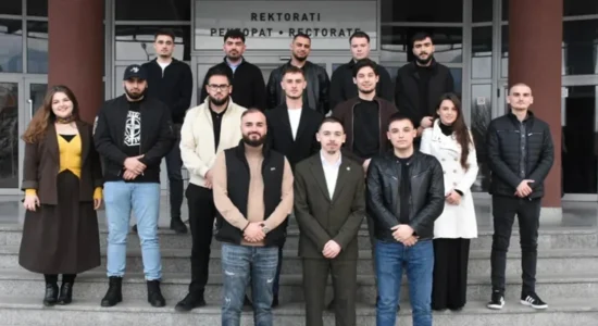 Protesta më 6 prill, studentët shqiptarë kërkojnë mbështetjen e stafit akademik dhe profesional
