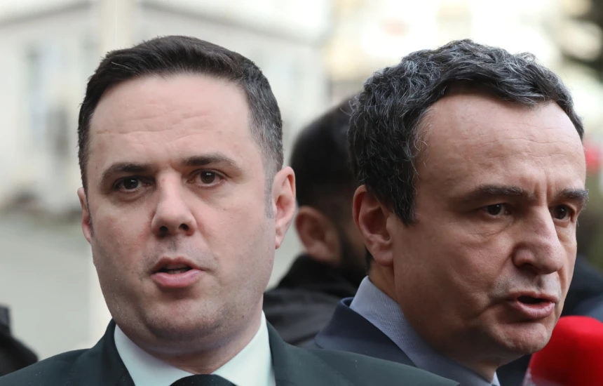 Abdixhiku: Nëse Kurti do marrëveshje me LDK-në, Vjosa Osmani mund të jetë kandidate për presidente