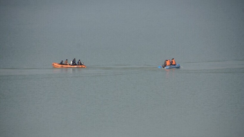Përmbyset varka me pelegrinë në Indi, të paktën 10 viktima
