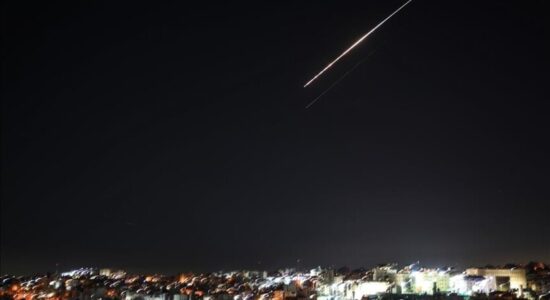 Bahreini rrëzoi 445 dronë dhe 188 raketa gjatë sulmeve të Iranit