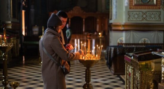 Hyn në fuqi armëpushimi 32-orësh Rusi-Ukrainë për Pashkët