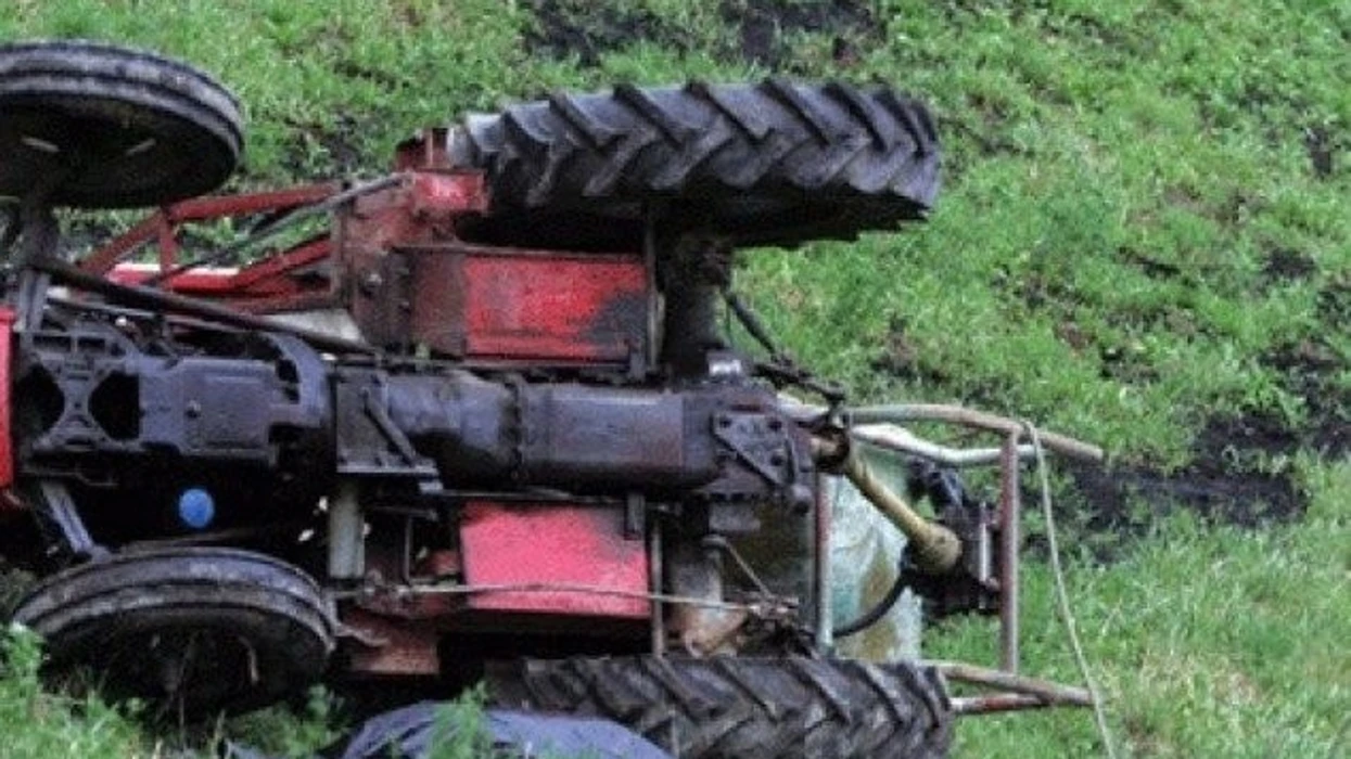 U shtyp nga traktori derisa po e rregullonte, ndërroi jetë 80 vjeçari në Luboten të Shkupit