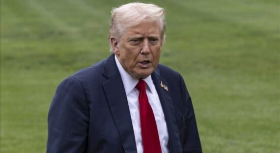 Media amerikane: Trump bisedoi me shefin e ushtrisë pakistaneze dhe negociatorët iranianë