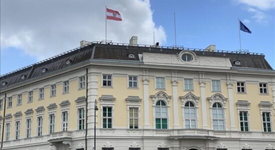 Zv/kancelari austriak: Nuk jemi pjesë e politikës kaotike të Trump, përfshirë edhe mbi fluturimet e SHBA-së
