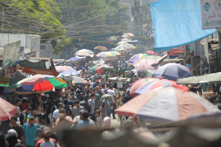 Zgjedhjet lokale nisin në Bregun Perëndimor dhe në qytetin Deir al-Balah në Rripin e Gazës