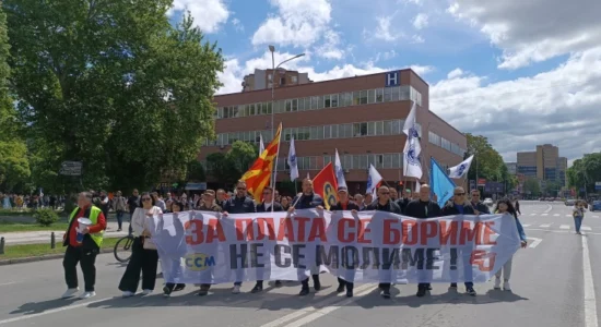 (VIDEO) LSM mbajti protestë, kërkon pagë minimale prej 600 euro