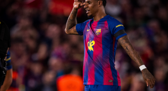 Kryevepër e Barcelonës, fiton titullin e 29-të të La Liga në “El Classico”