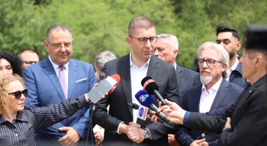 Mickoski: Opozita e pengon avancimin e agjendës reformuese përmes bllokimit të grupit punues për Kodin Zgjedhor
