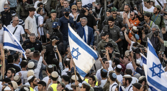 Ministri izraelit njofton plane për vendbanime të paligjshme në Liban, zhvendosje në Gaza dhe Bregun Perëndimor