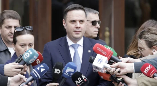 Abdixhiku i përgjigjet pozitivisht ftesës së Kurtit për takim