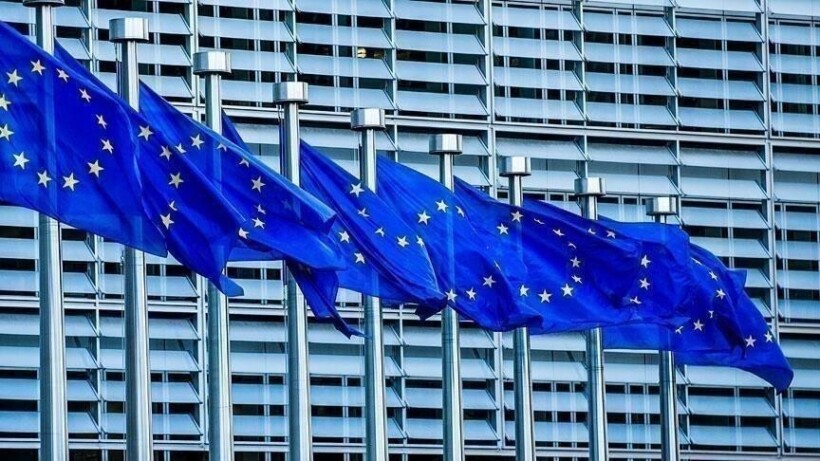 BE zhbllokon miliarda euro fonde për Hungarinë pas përparimit të reformave nën qeverinë e re