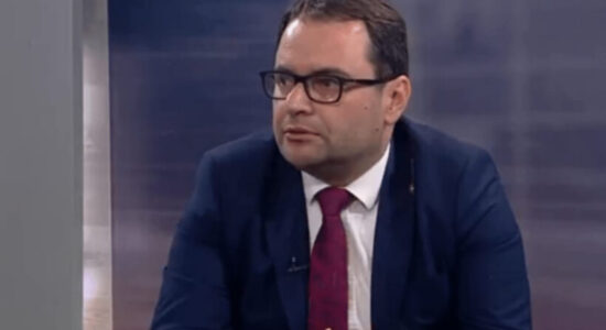 Prof. Dr. Kushtrim Ahmeti do të jetë në garë për rektor të Universitetit të Tetovës