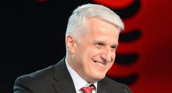 Studentët shqiptarë protestë në Shkup, Pandeli Majko: Askush nuk na kthen në të kaluarën e errët të Jugosllavisë