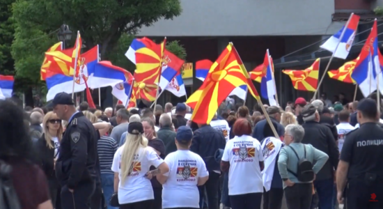 (VIDEO) Thirrje nacionaliste në Kumanovë, “Rroftë Serbia” dhe “Kosova Jonë”