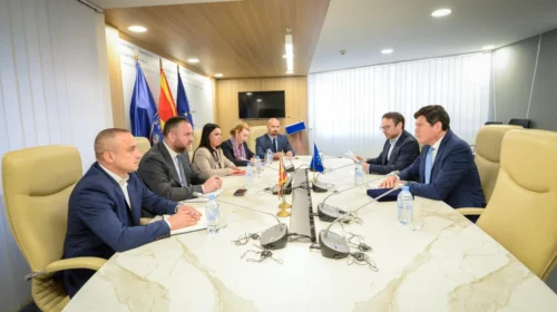 Toshkovski dhe Rokas konfirmojnë mbështetjen e BE-së për reformat në MPB