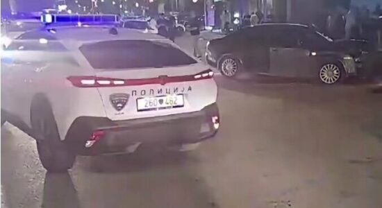 Aksident i rëndë në rrugën e Plastikave në Shkup, motoçiklisti pëson lëndime serioze