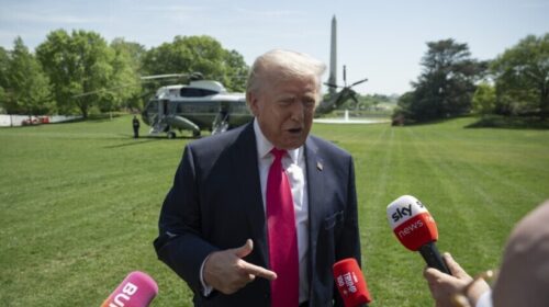 Trump shqyrton zgjerimin e operacionit ushtarak “Liria” mbi Ngushticën e Hormuzit teksa vazhdojnë bisedimet me Iranin