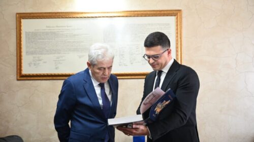Ahmeti pret Pirro Vengun, në fokus sfidat e shqiptarëve dhe bashkëpunimi mbarëkombëtar
