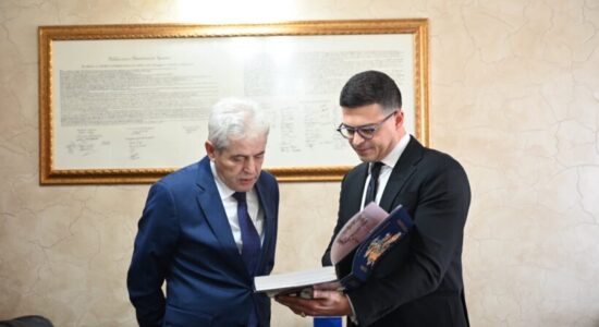 Ahmeti pret Pirro Vengun, në fokus sfidat e shqiptarëve dhe bashkëpunimi mbarëkombëtar