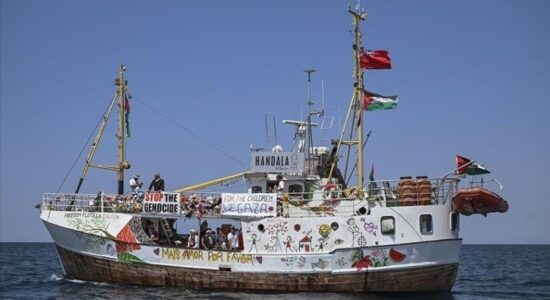 Gjykata izraelite zgjat paraburgimin e 2 aktivistëve të flotiljes me destinacion Gazën