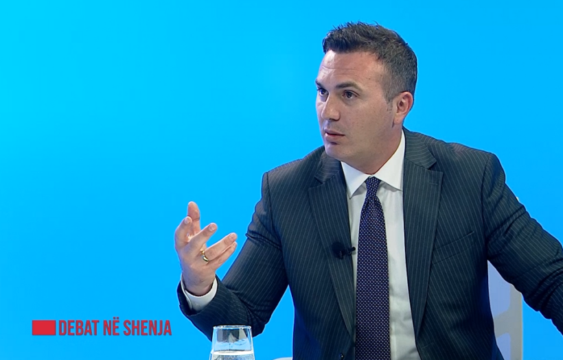 Ademi: Fillkov tallet me përfaqësuesit e VLEN-it, ligji i ri është tentim për “t’ia bë varrin ligjit për gjuhën shqipe”