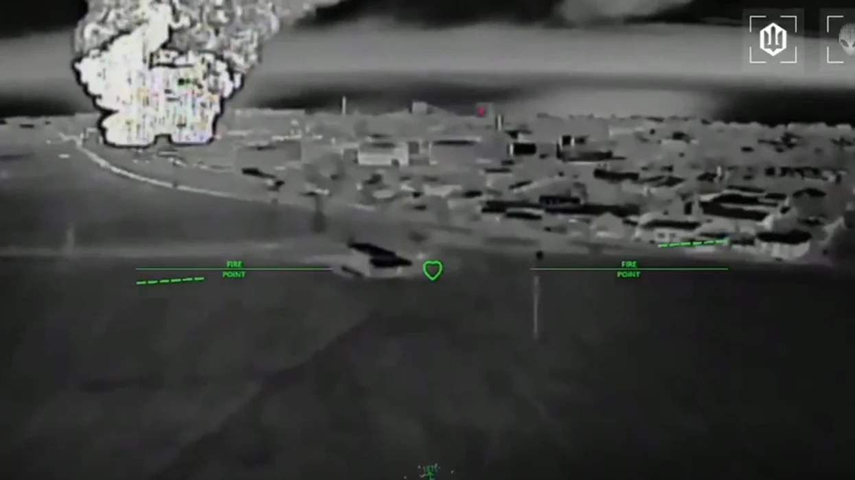 Sulme me dronë në Rusi – goditen depo karburantesh dhe një anije cisternë nafte