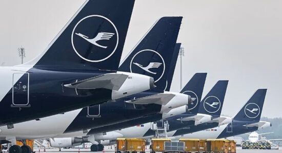 BE paralajmëron për mungesë të furnizimit me karburant për avionë
