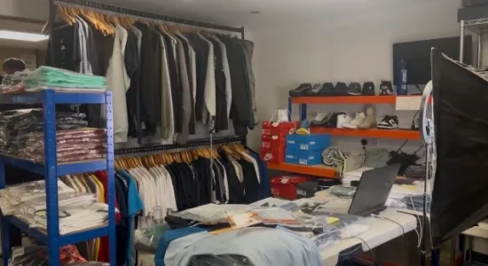 Britani: Arrestohen influencues në TikTok për shitje mallrash të falsifikuara mbi 1.1 milion euro